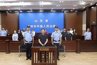 记者：德布劳内替补因身体不适